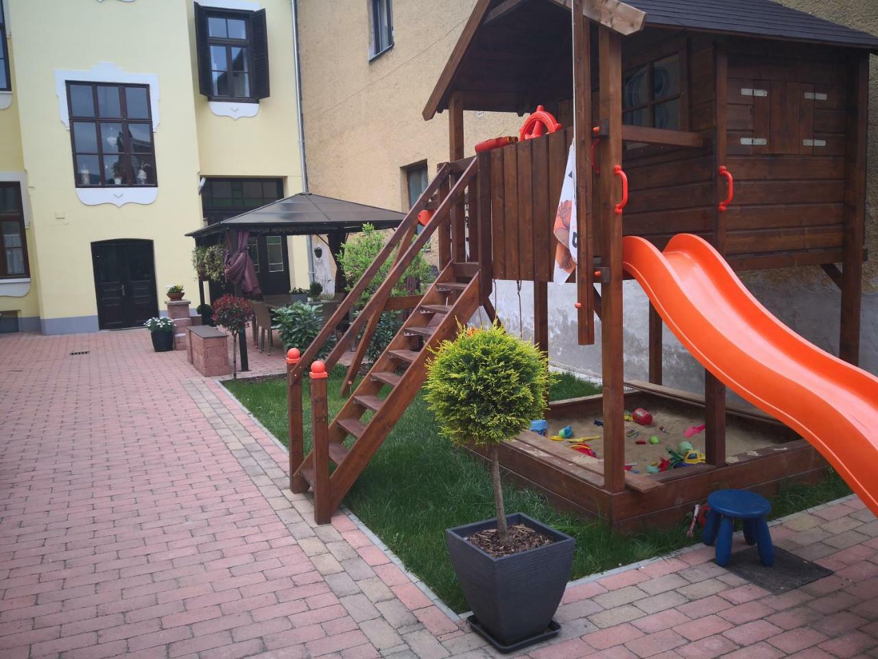 Korzo Apartman Kőszeg Exteriér fotografie